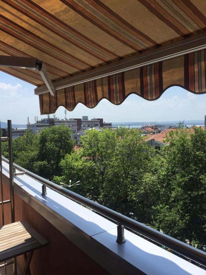 Luxury Panoramic Seaside Apartment Burgas Bagian luar foto