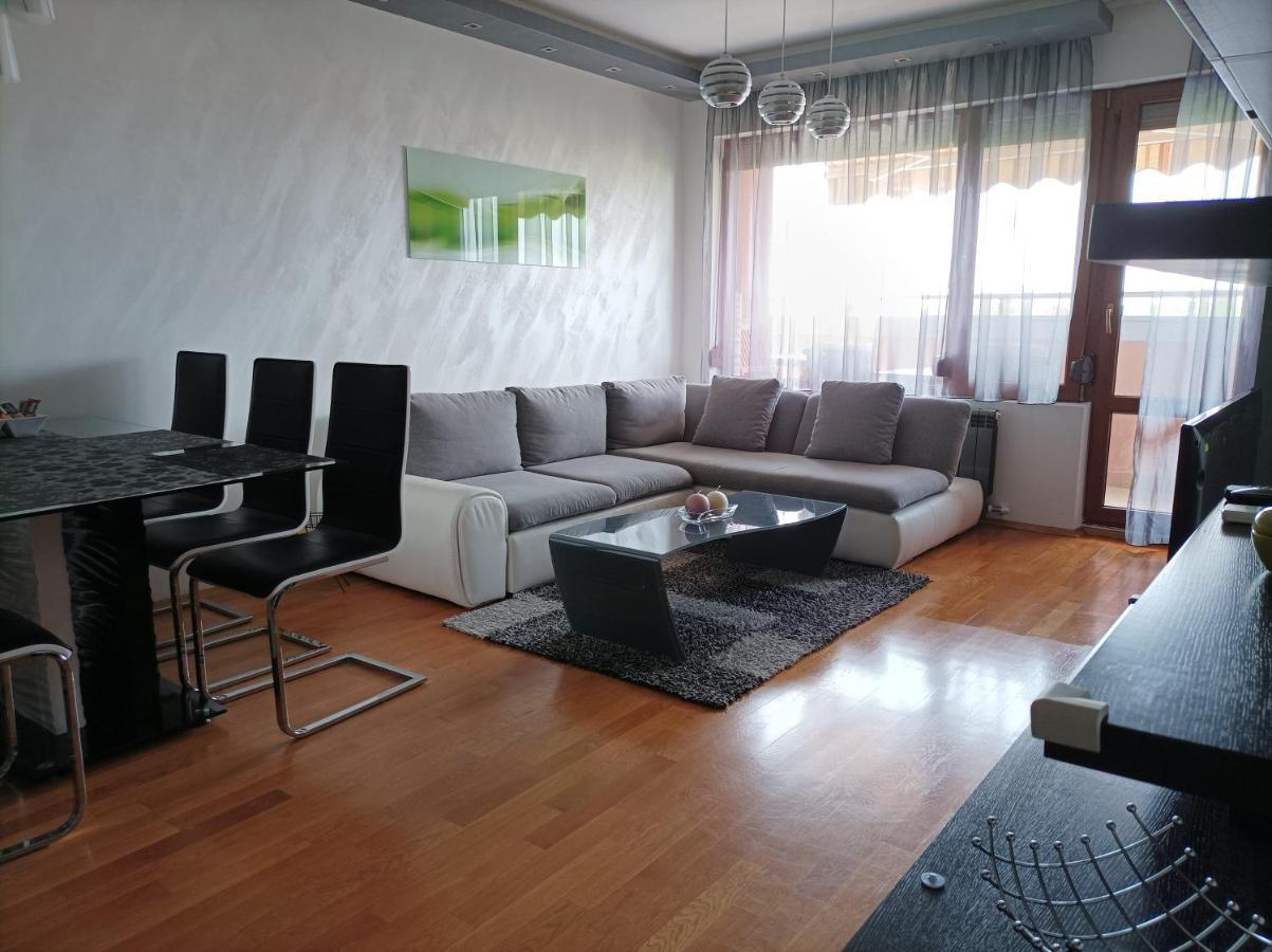 Luxury Panoramic Seaside Apartment Burgas Bagian luar foto